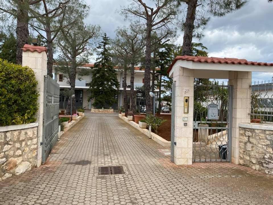 L'Isola Di Francesca Guest House Conversano Exterior photo